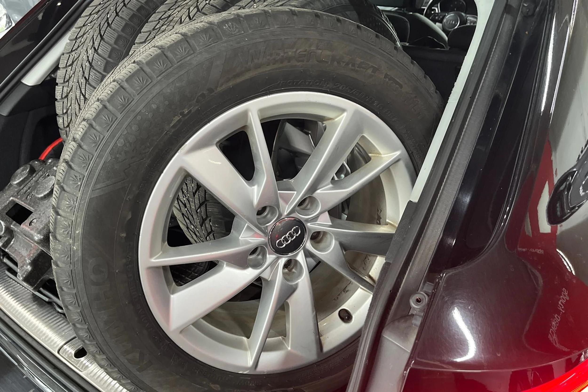 Musta Audi A4 2017 kuva 10.
