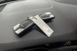 Musta Audi A4 2017 kuva 22.