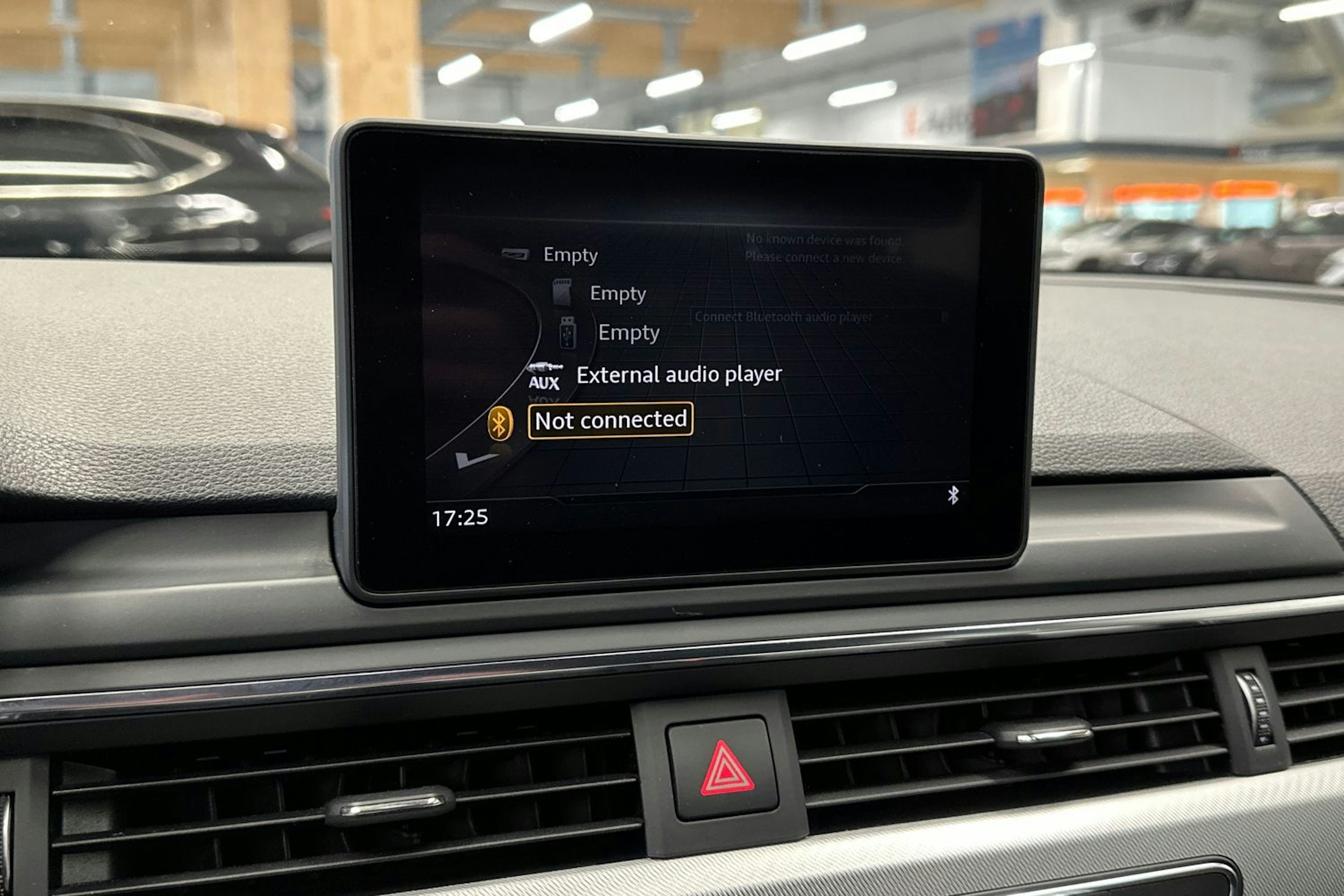 musta Audi A4 2017 kuva 17.