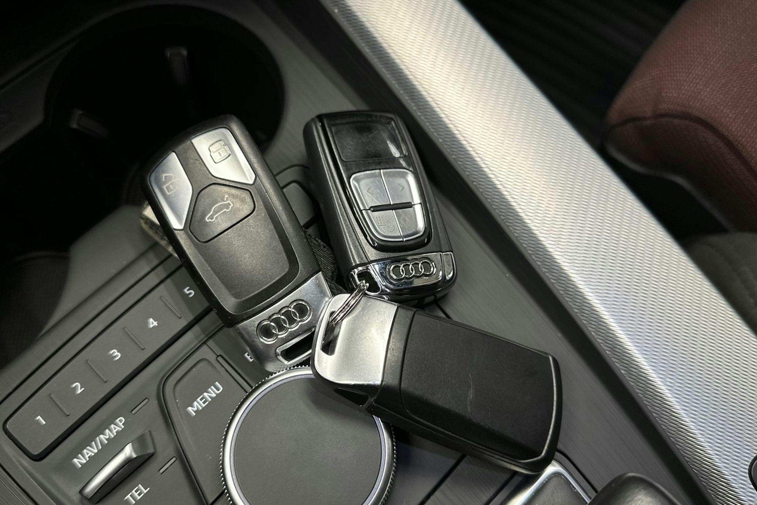 musta Audi A4 2017 kuva 22.