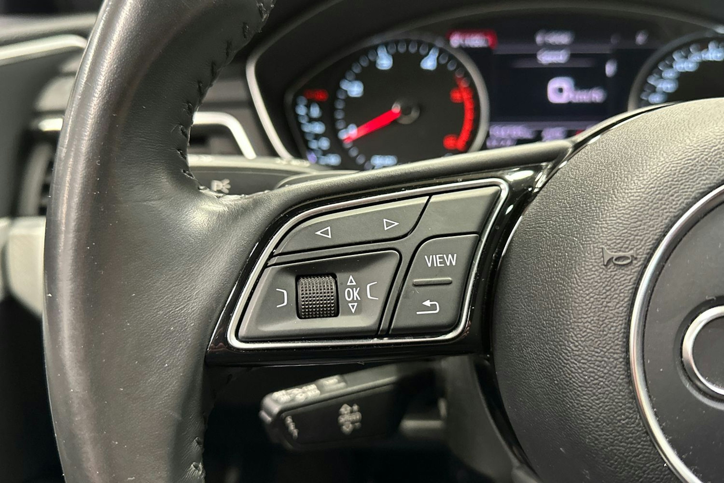 musta Audi A4 2017 kuva 26.