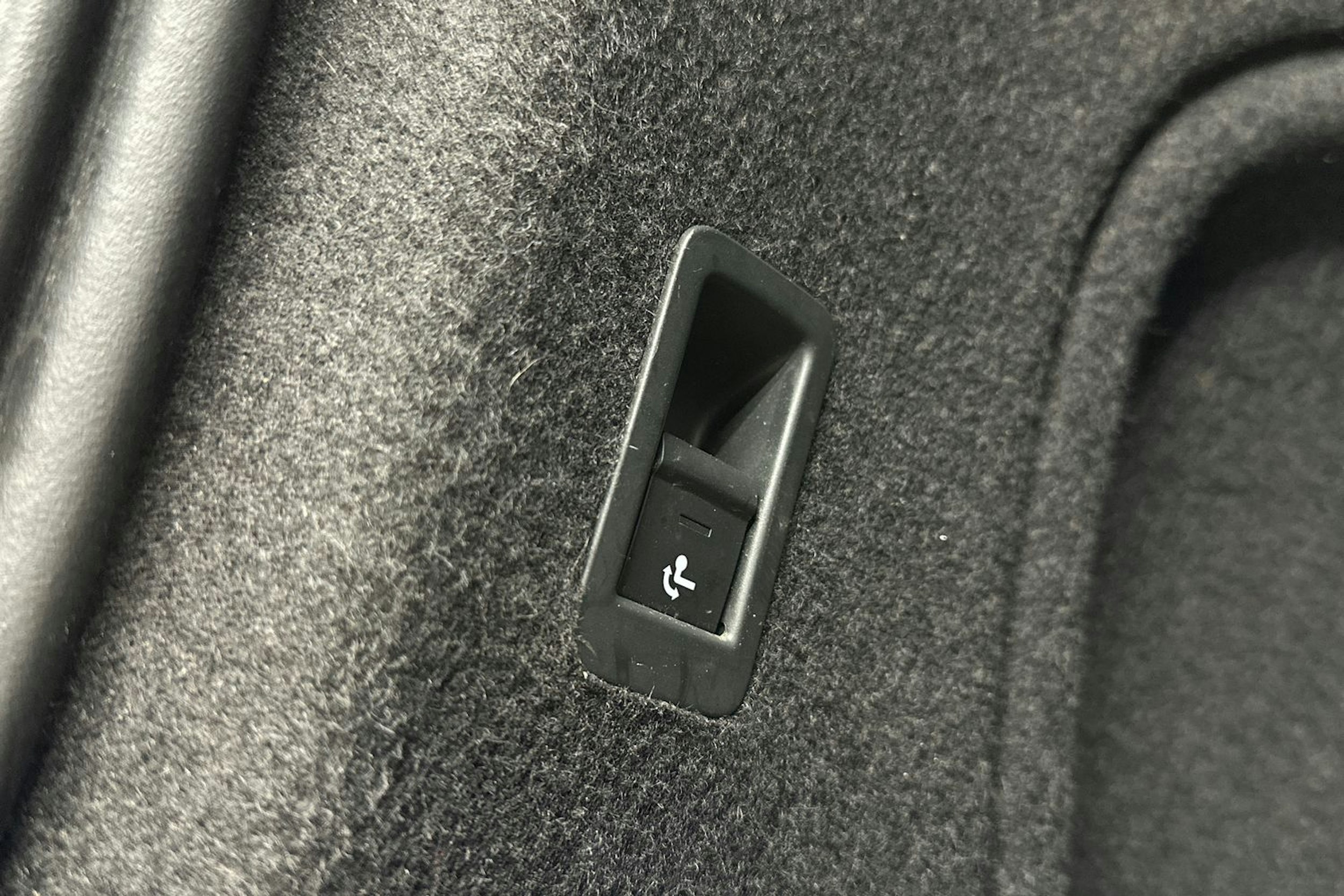 musta Audi A4 2017 kuva 30.