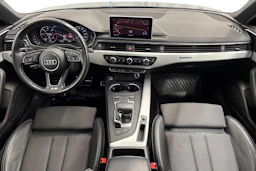 harmaa Audi A4 2018 kuva 9.