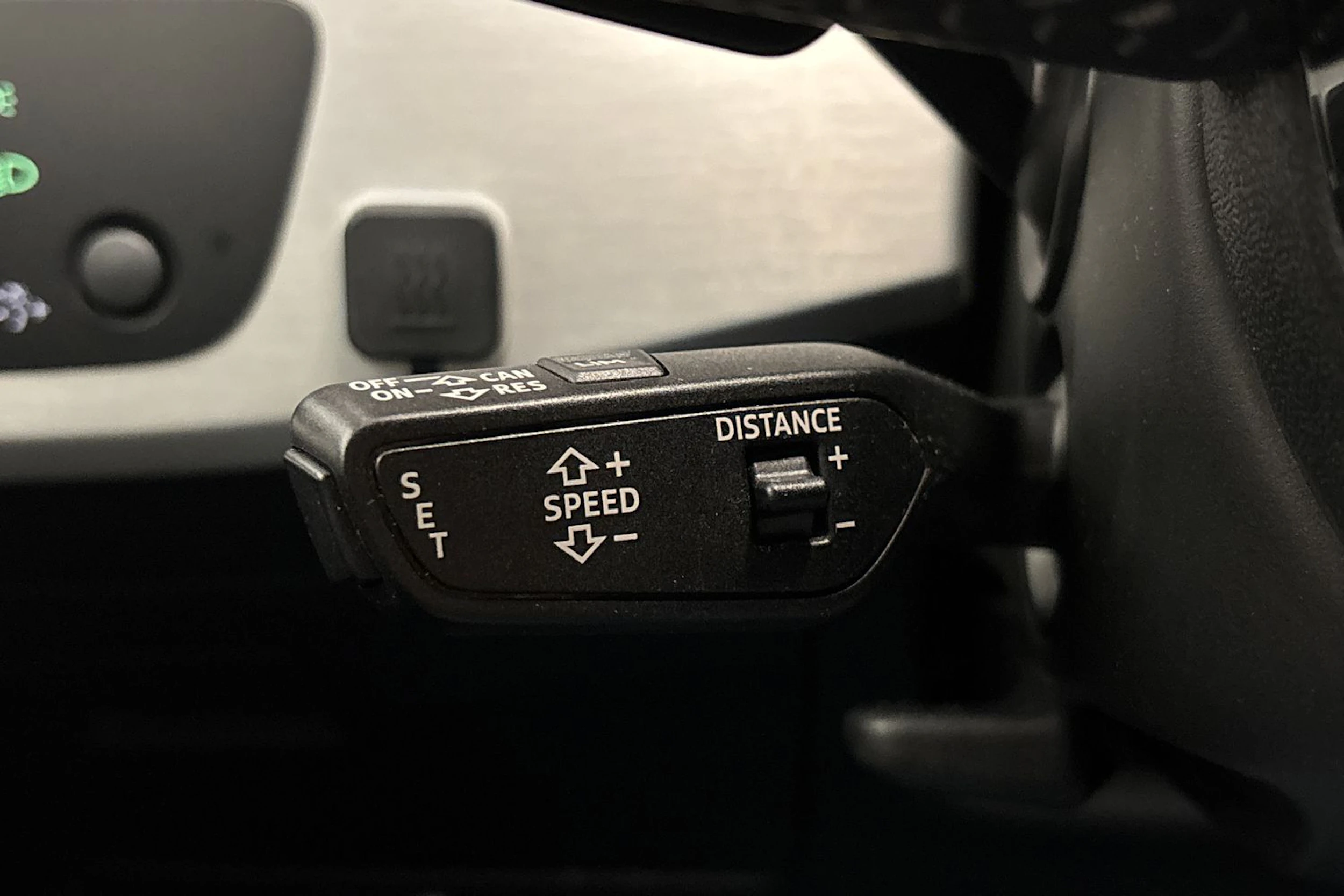 harmaa Audi A4 2018 kuva 19.