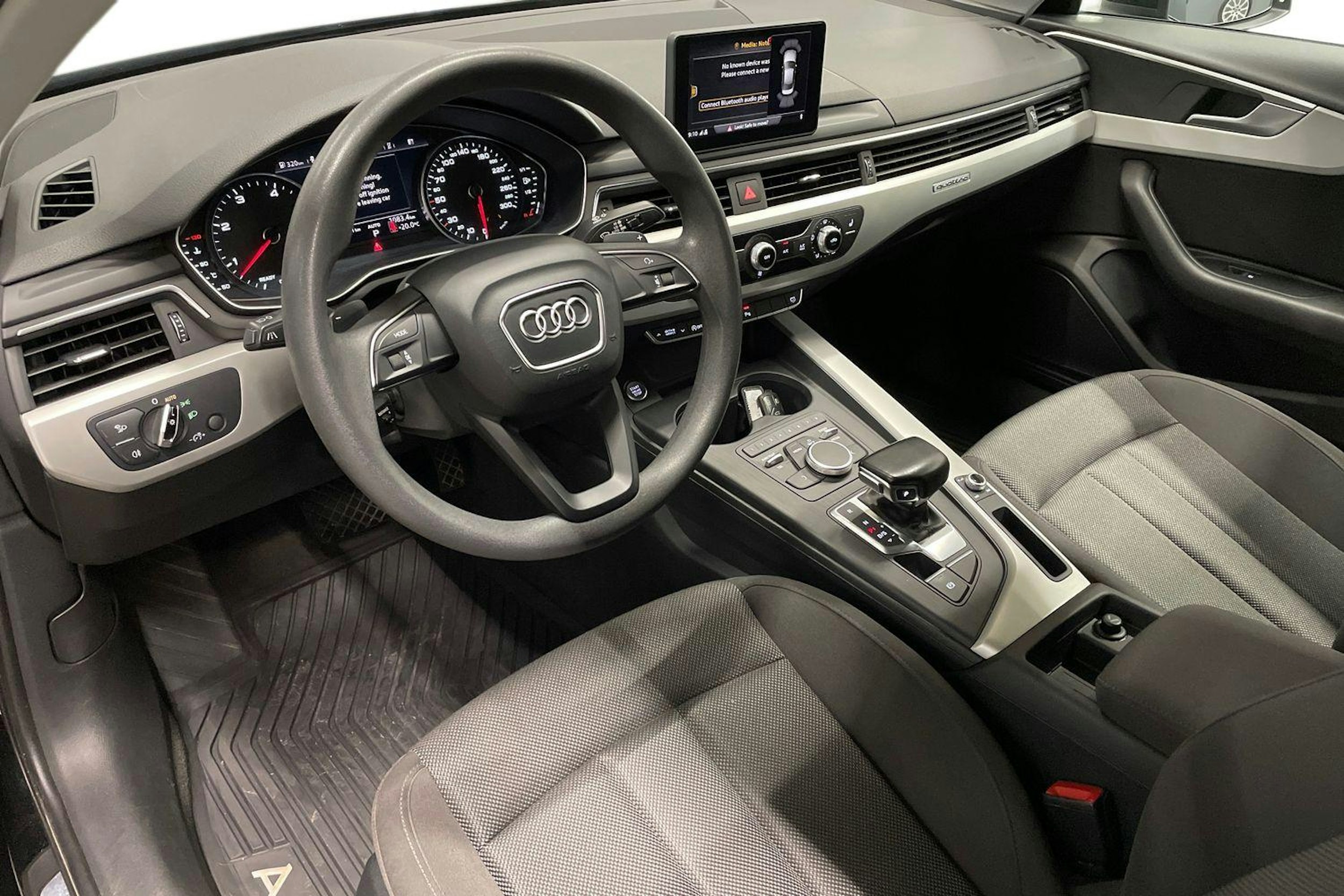 musta Audi A4 2017 kuva 7.