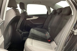 musta Audi A4 2017 kuva 10.