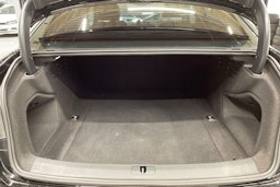 musta Audi A4 2017 kuva 15.