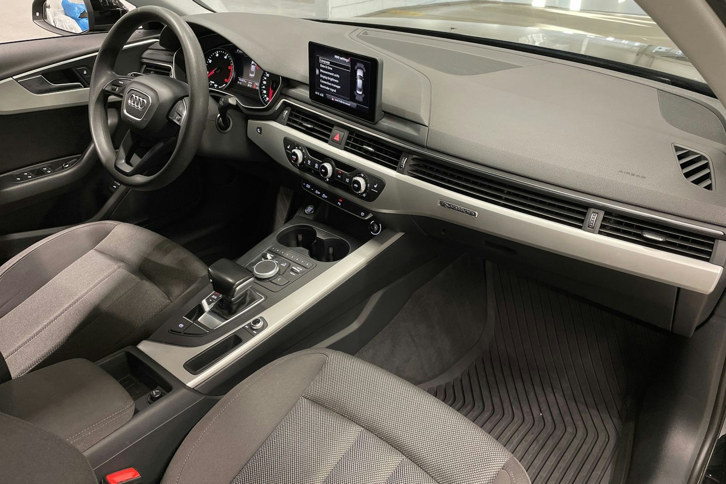 musta Audi A4 2017 kuva 28.