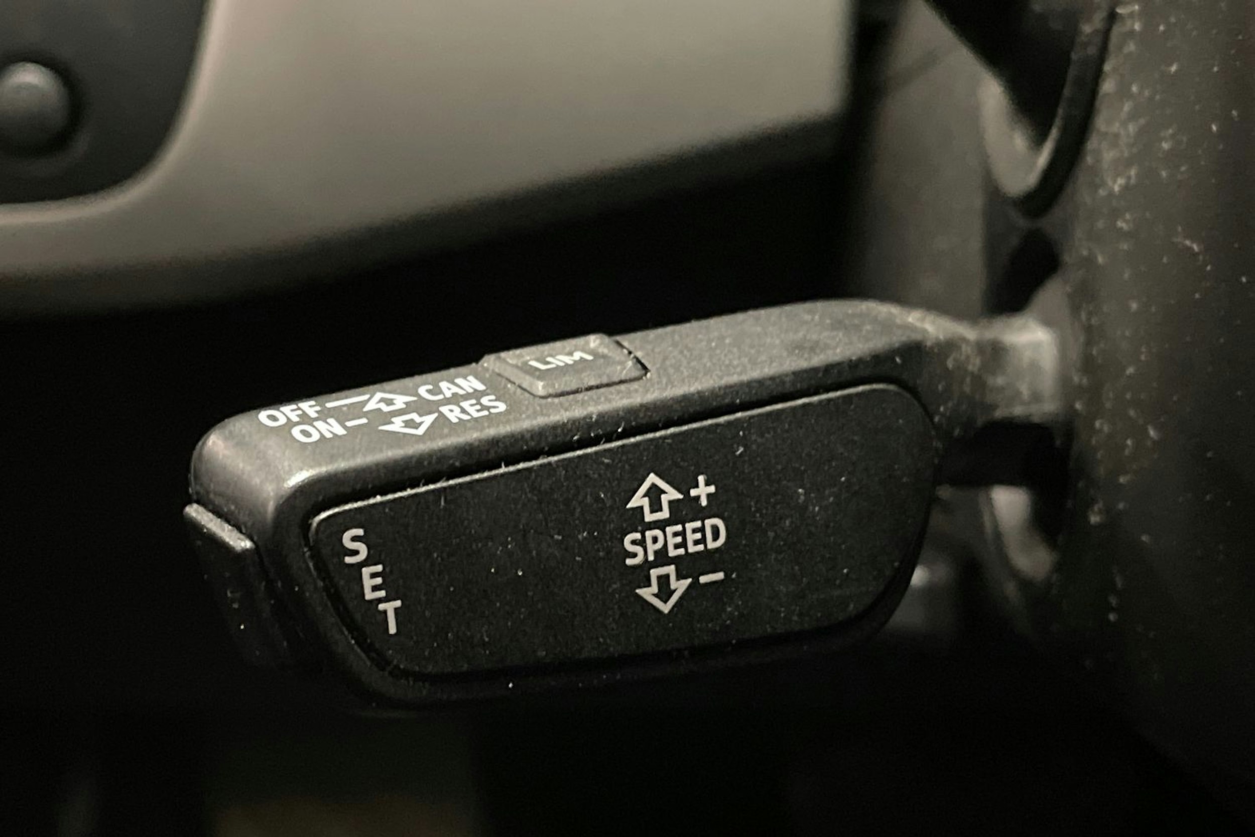 met. hopea Audi A4 2017 kuva 19.