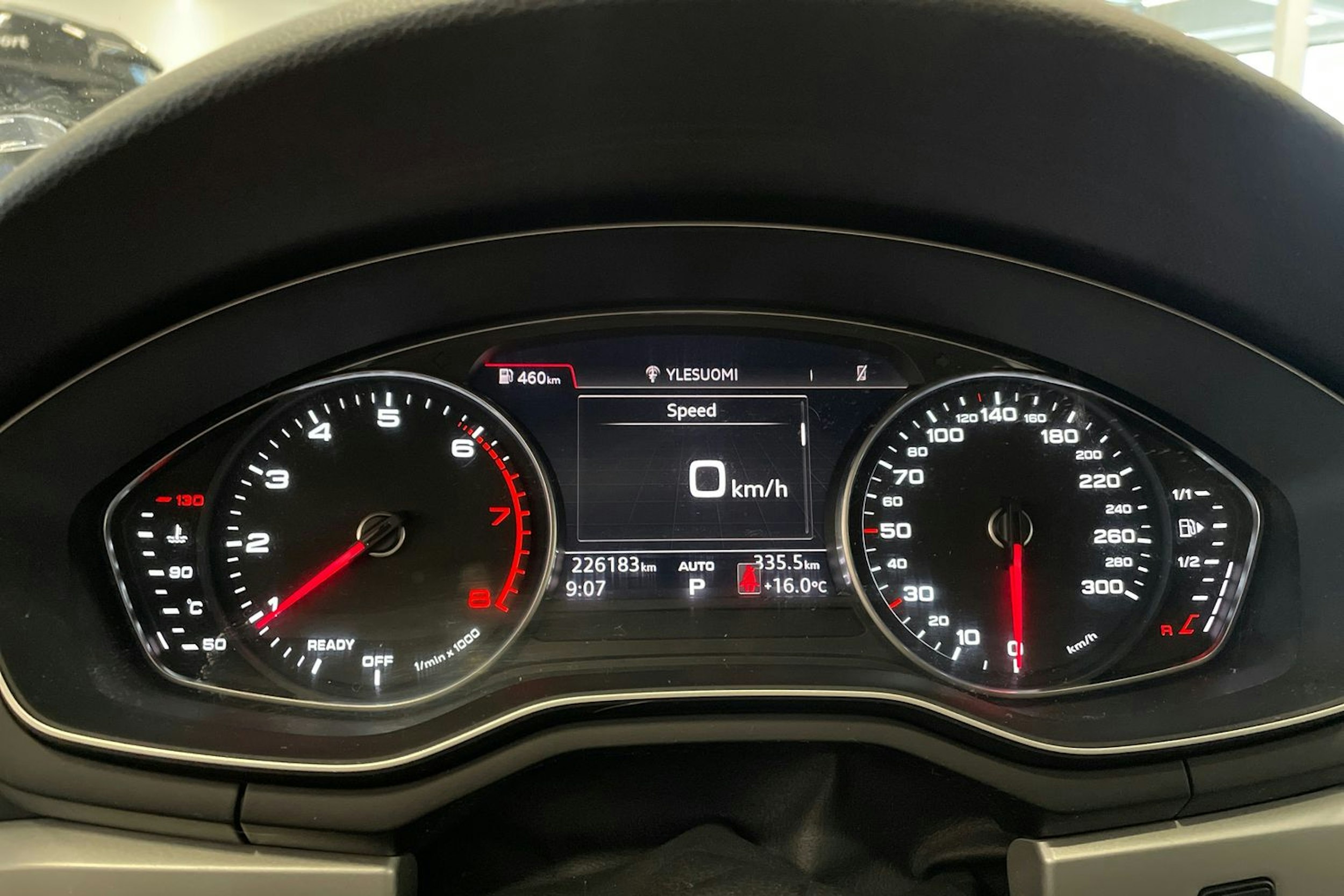 met. hopea Audi A4 2017 kuva 20.