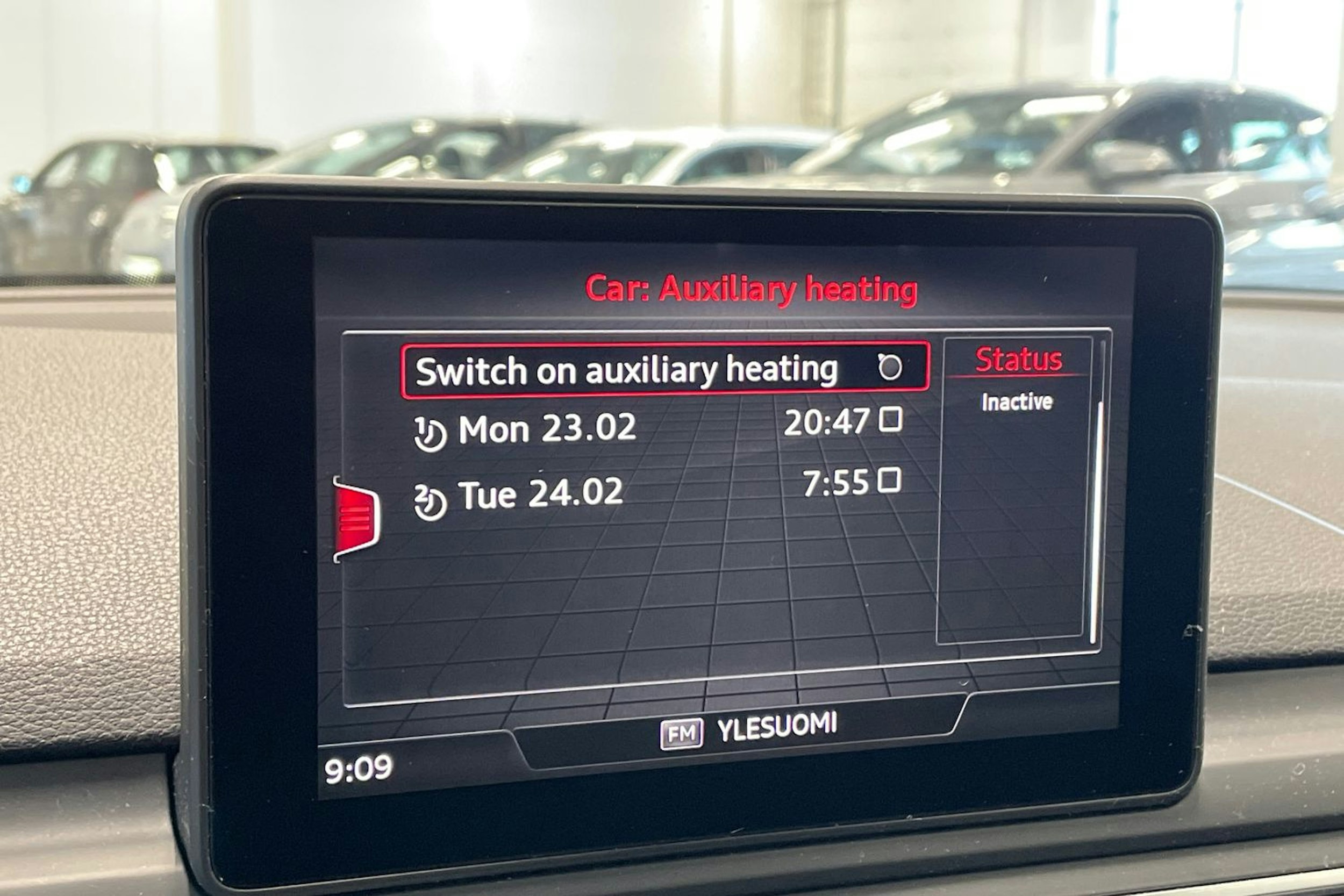 met. hopea Audi A4 2017 kuva 26.