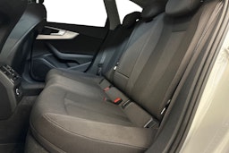 valkoinen Audi A4 2017 kuva 10.