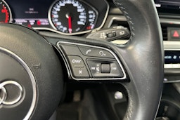 valkoinen Audi A4 2017 kuva 22.