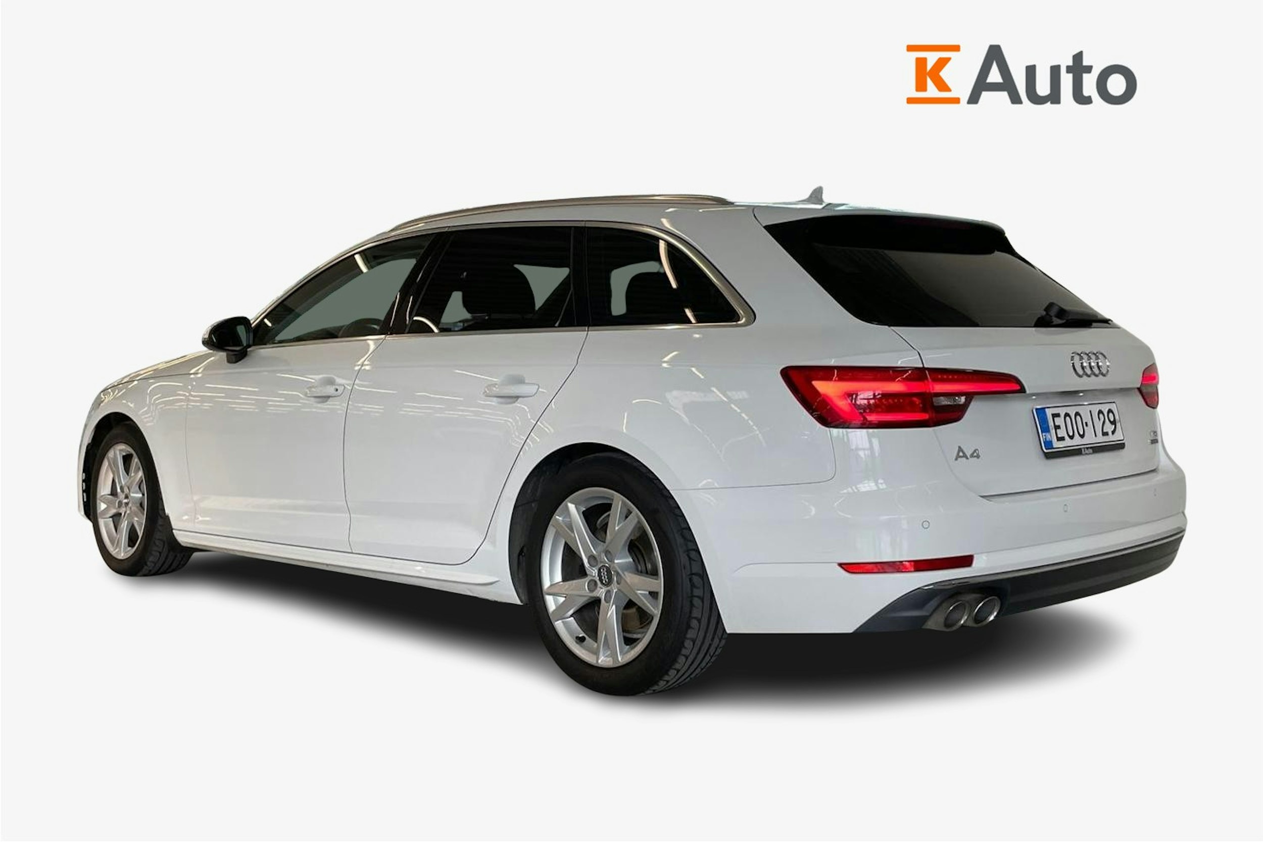 Valkoinen Audi A4 2017 kuva 2.