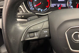 Musta Audi A4 2017 kuva 14.