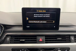Musta Audi A4 2017 kuva 17.