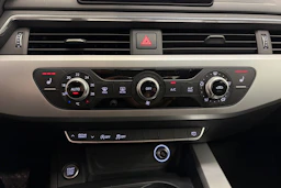 Musta Audi A4 2017 kuva 19.