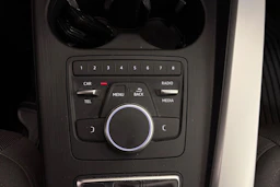Musta Audi A4 2017 kuva 21.