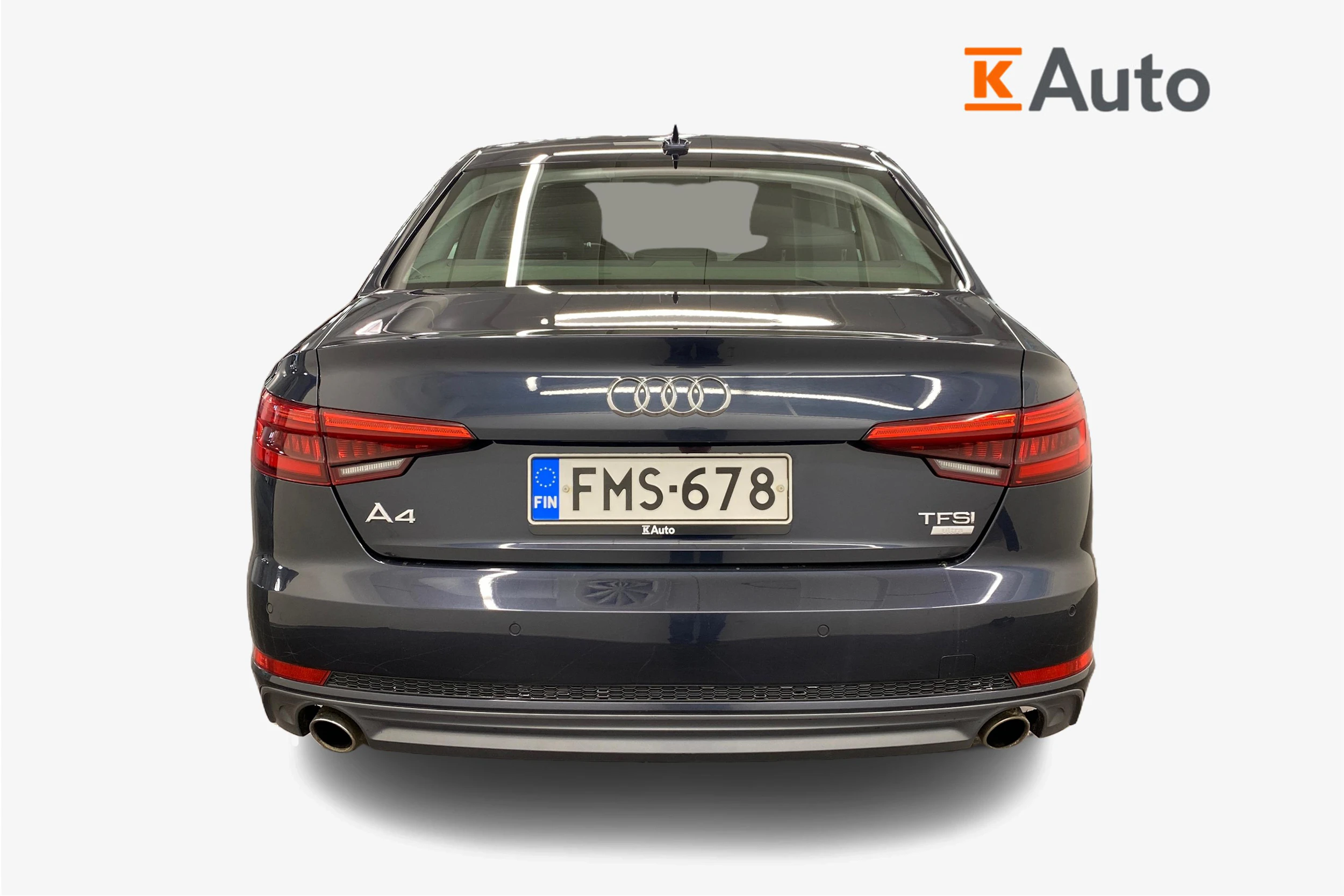 sininen Audi A4 2017 kuva 3.