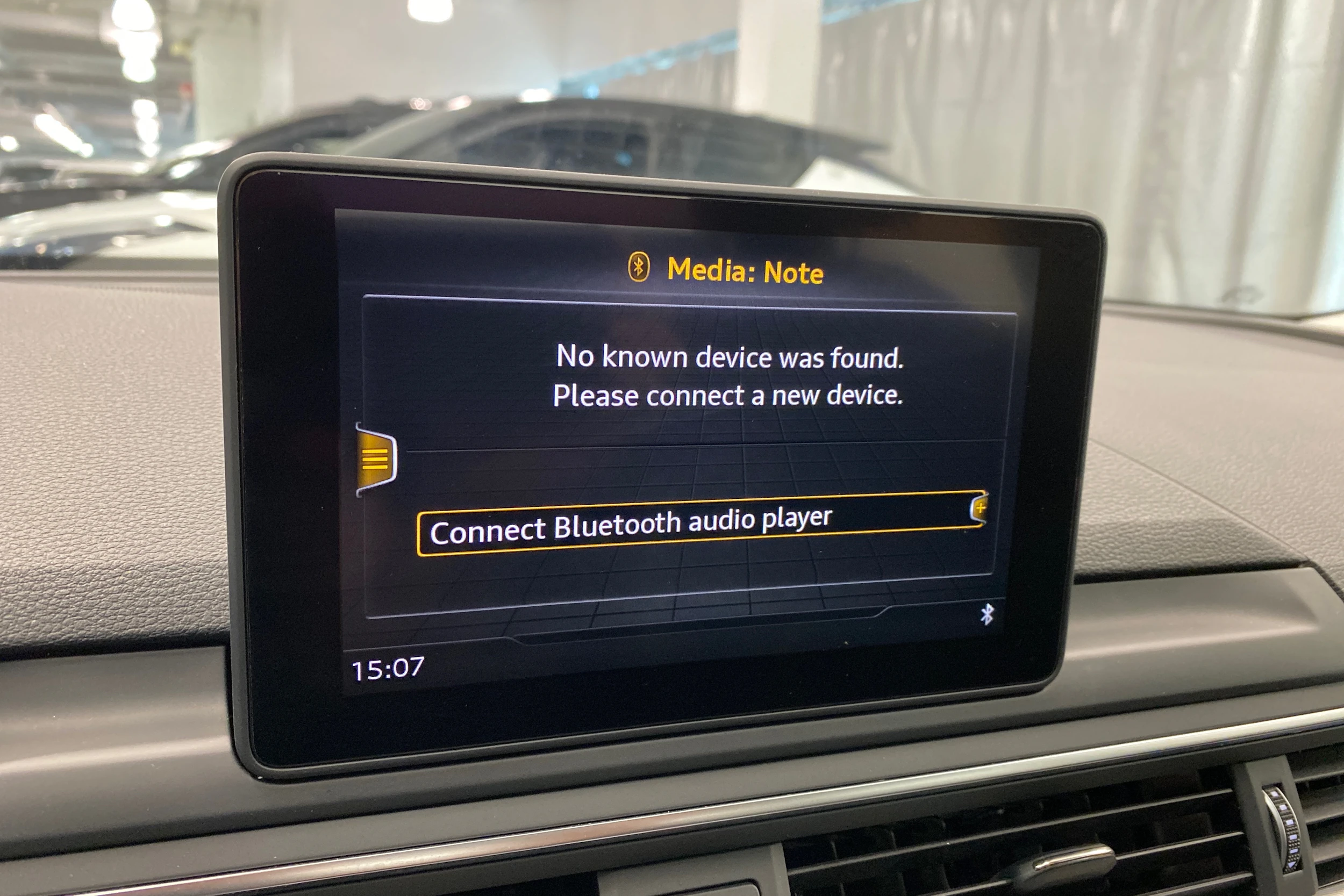 sininen Audi A4 2017 kuva 15.