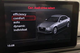 sininen Audi A4 2017 kuva 20.