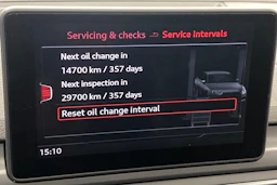 sininen Audi A4 2017 kuva 22.