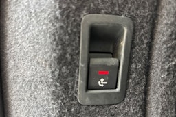 Valkoinen Audi A4 2017 kuva 17.