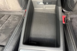 Valkoinen Audi A4 2017 kuva 27.