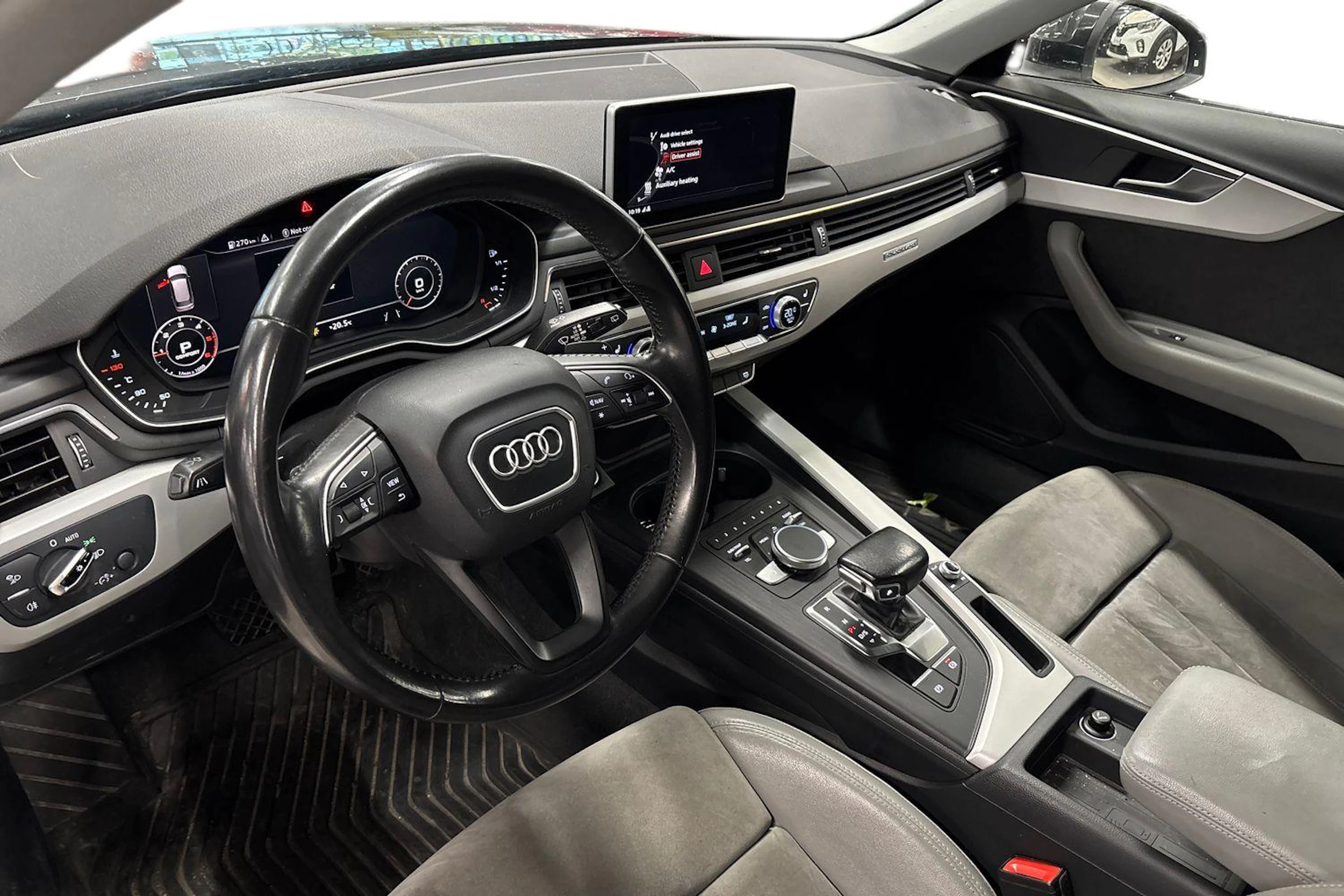 musta Audi A4 2017 kuva 3.