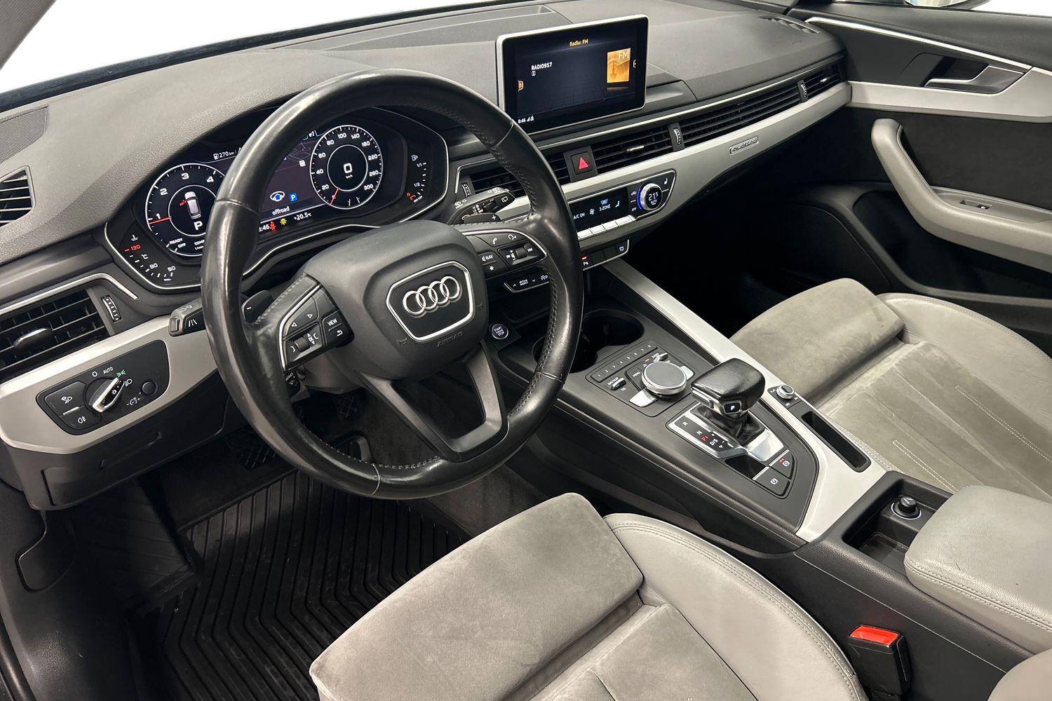 Audi A4 2017, photo 6/25