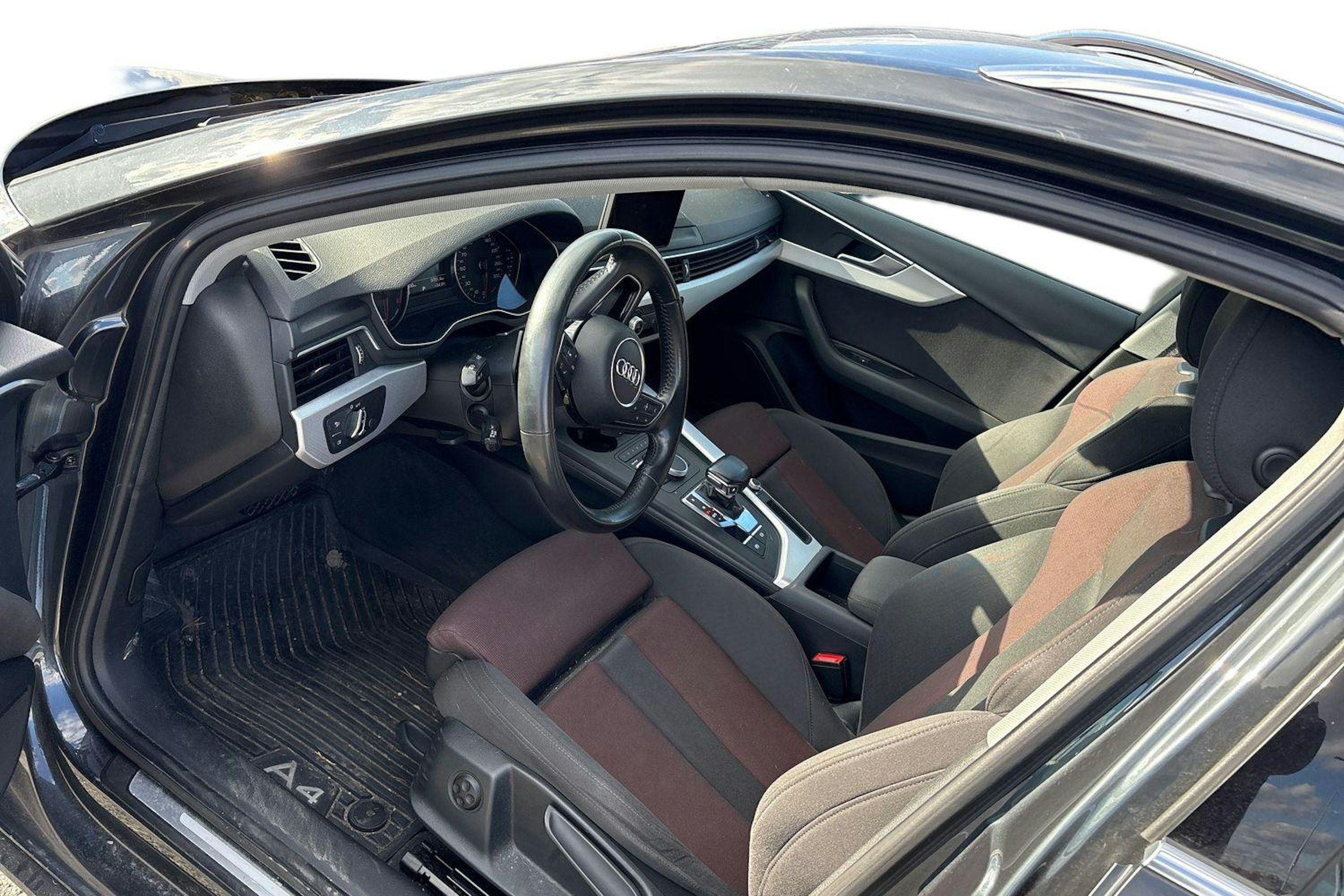Vihreä Audi A4 2017 kuva 3.