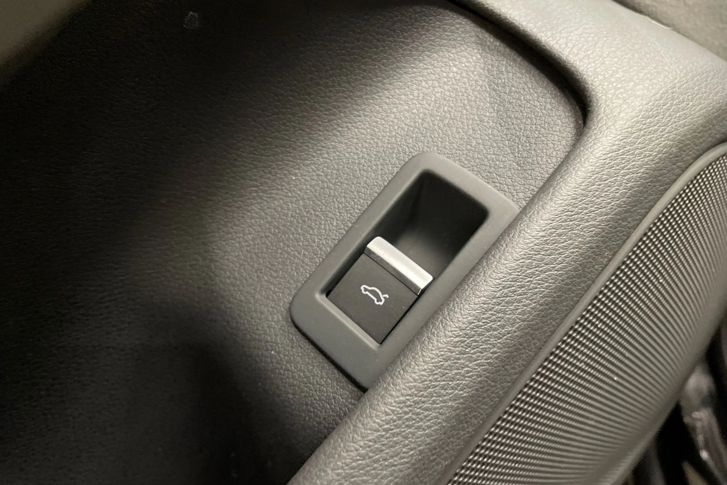 musta Audi A4 2018 kuva 24.