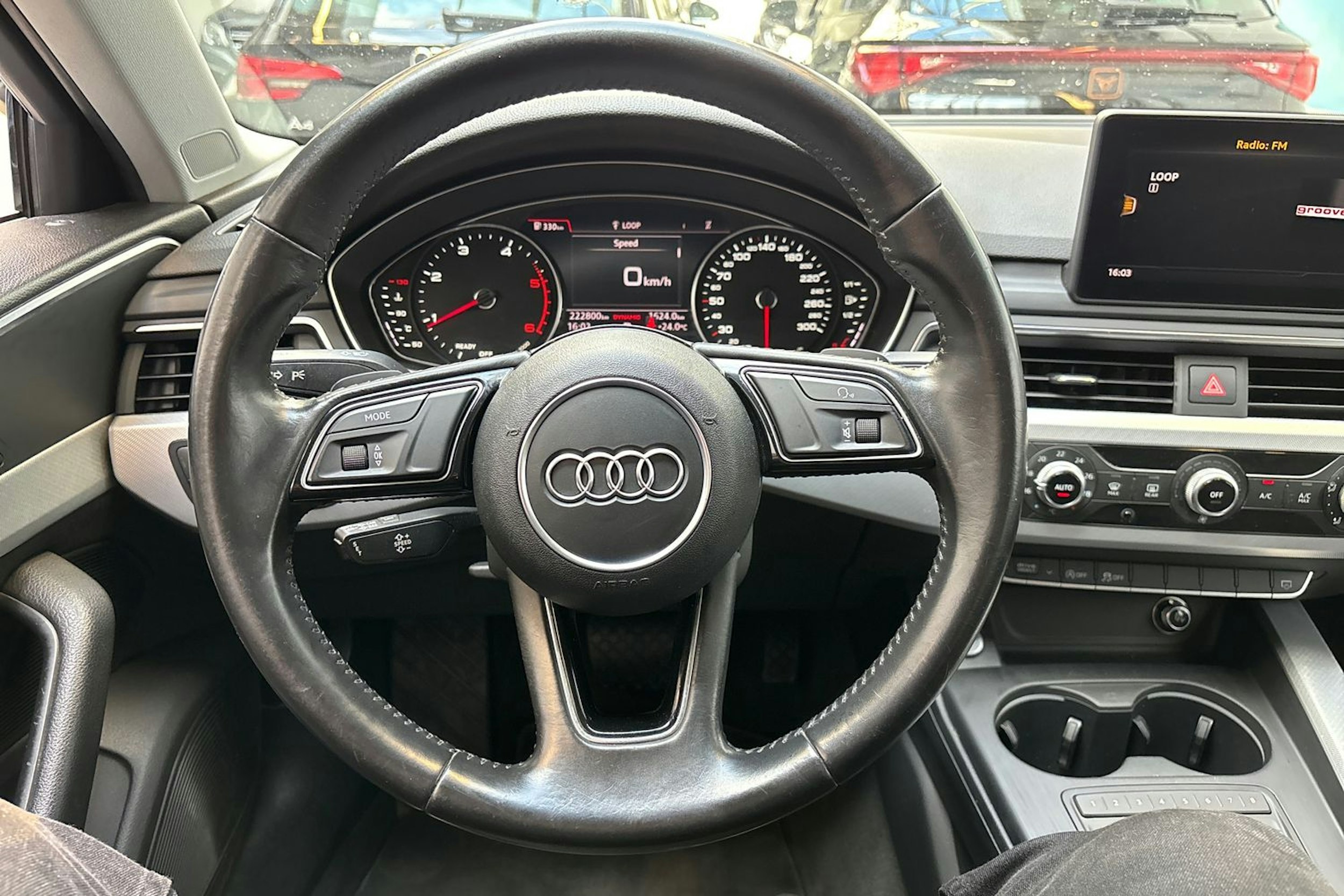 met. sininen Audi A4 2017 kuva 17.