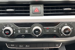 met. sininen Audi A4 2017 kuva 21.