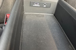 met. sininen Audi A4 2017 kuva 24.