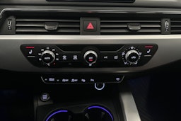 valkoinen Audi A4 2017 kuva 24.