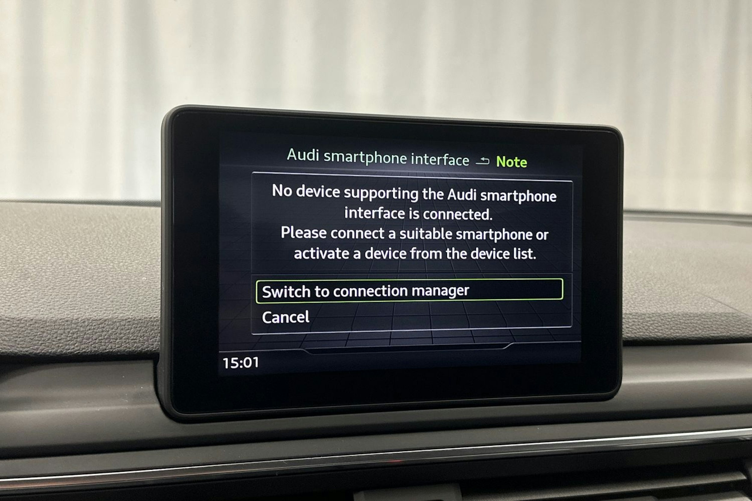 valkoinen Audi A4 2017 kuva 25.
