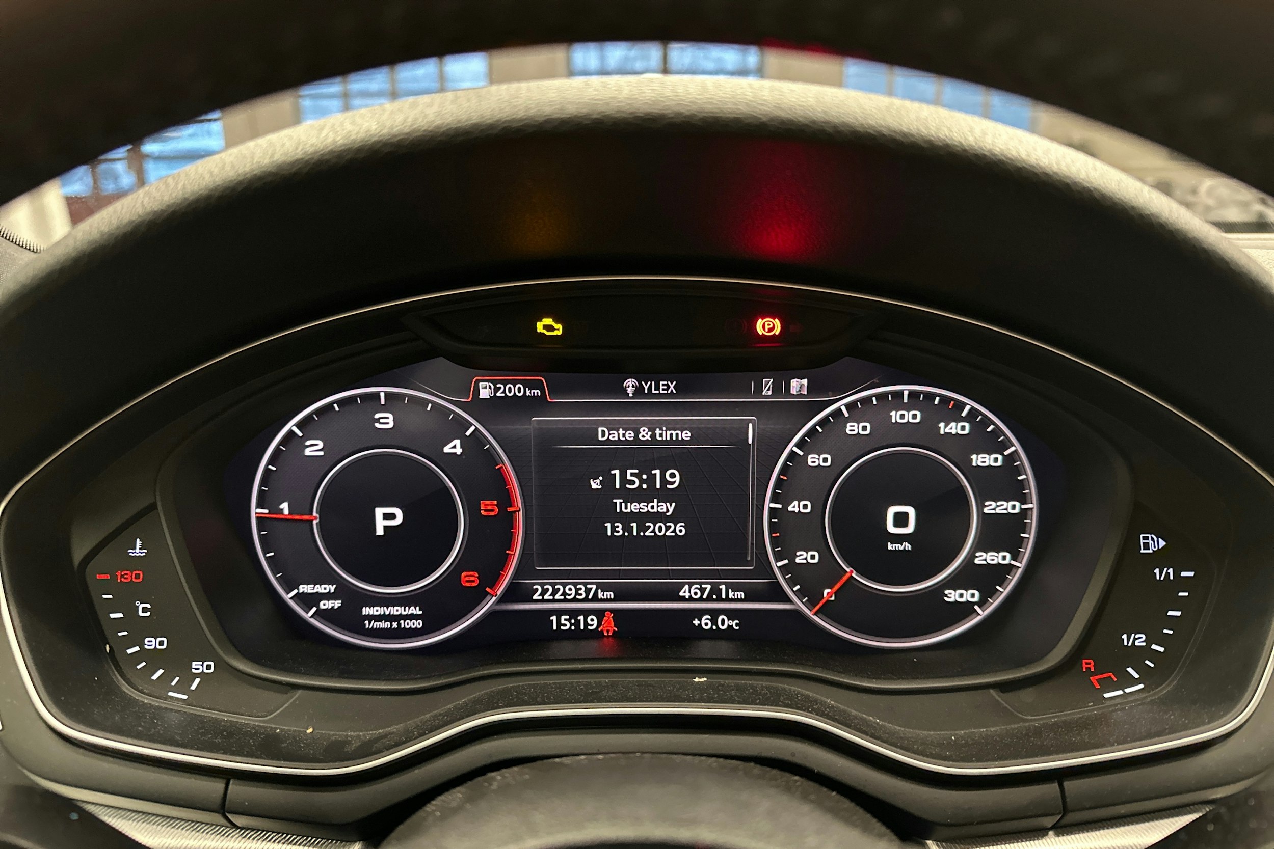 Musta Audi A4 2017 kuva 14.