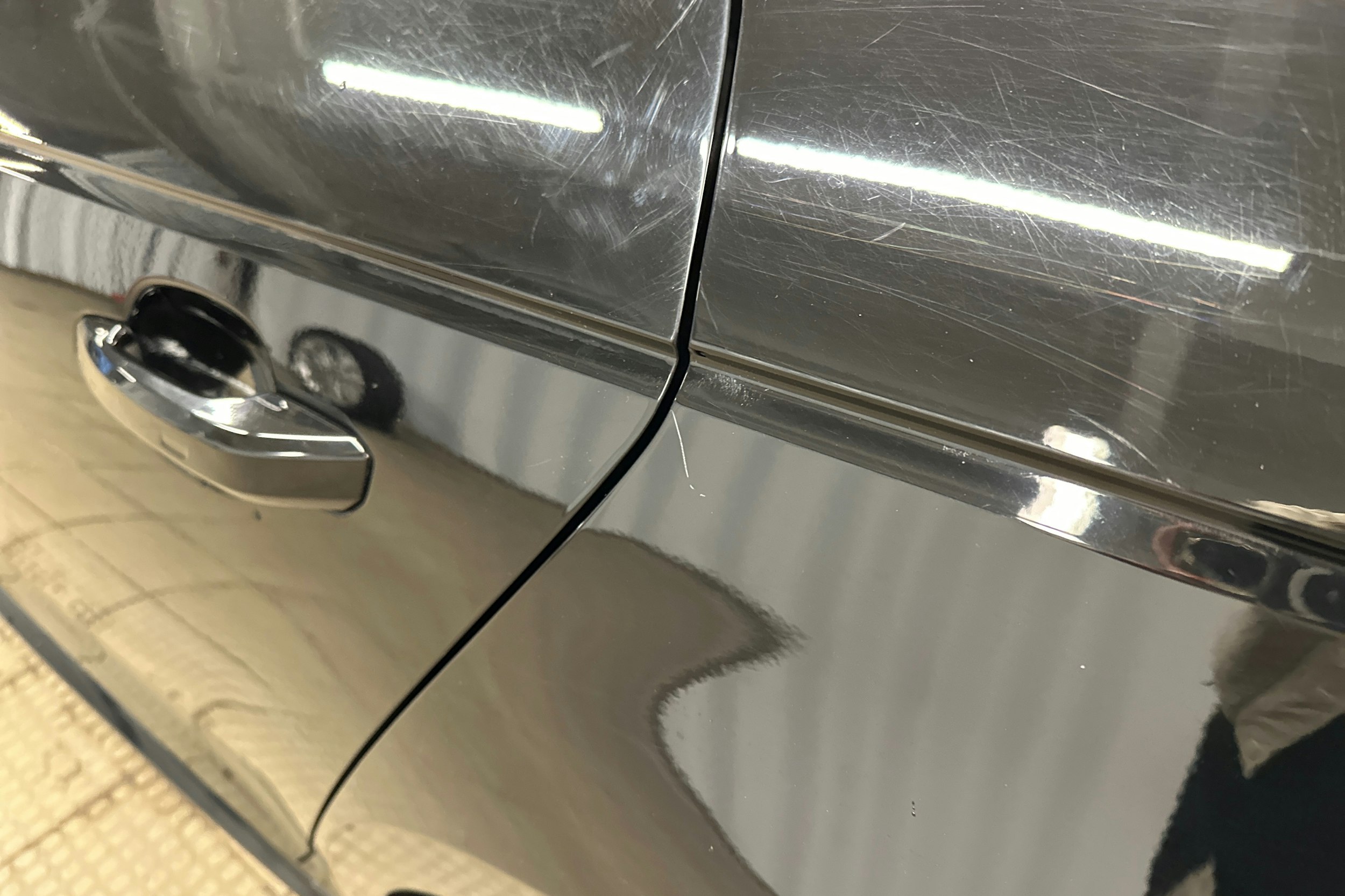 Musta Audi A4 2017 kuva 39.