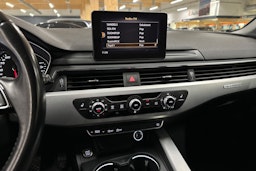 valkoinen Audi A4 2017 kuva 15.