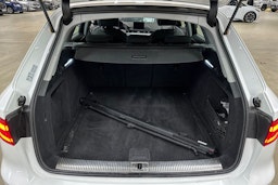 valkoinen Audi A4 2017 kuva 24.