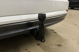 valkoinen Audi A4 2017 kuva 26.