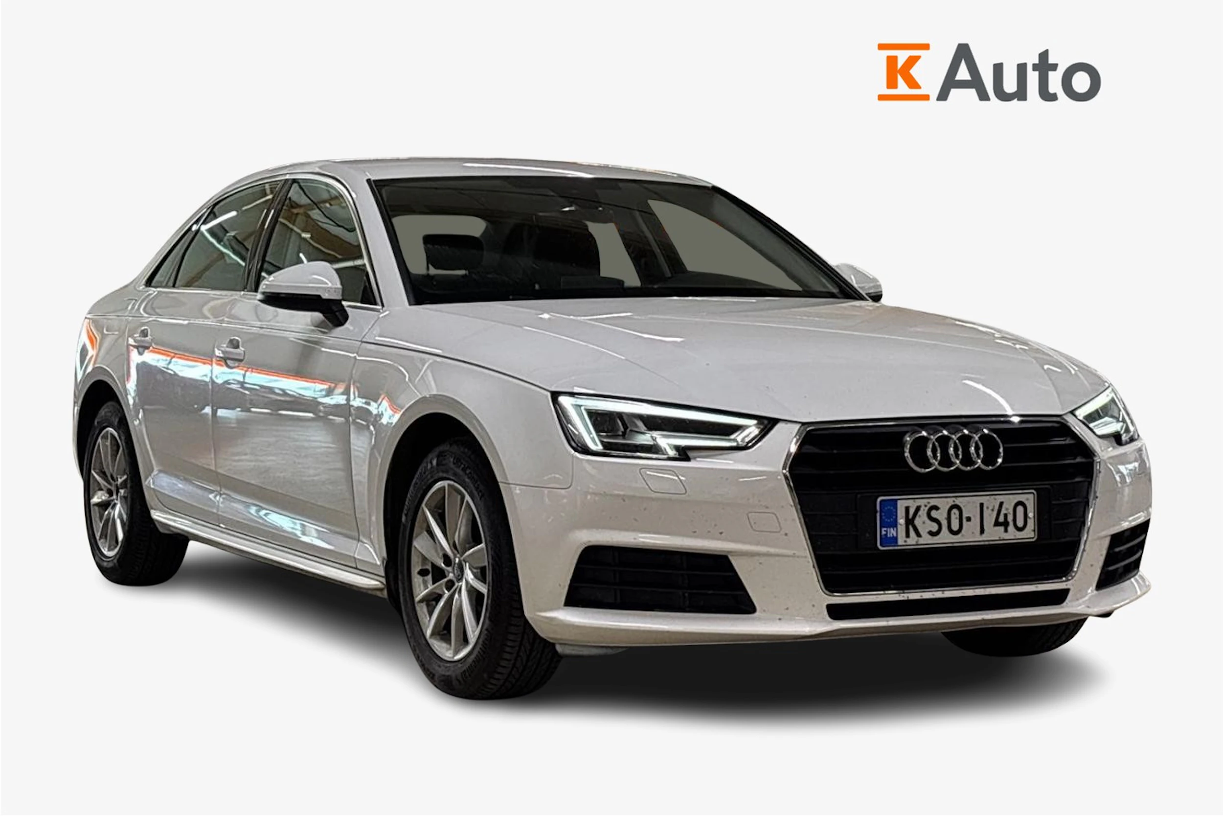 valkoinen Audi A4 2017 kuva 1.