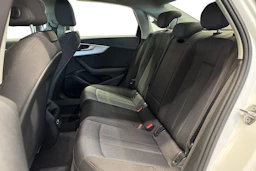 valkoinen Audi A4 2017 kuva 8.