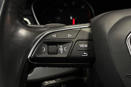 valkoinen Audi A4 2017 kuva 14.