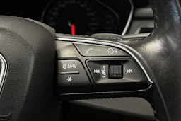 valkoinen Audi A4 2017 kuva 15.