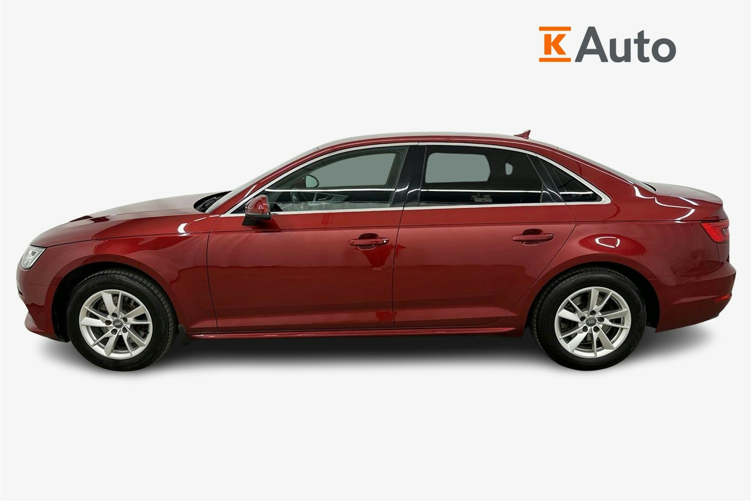 Valkoinen Audi A4 2017 kuva 6.