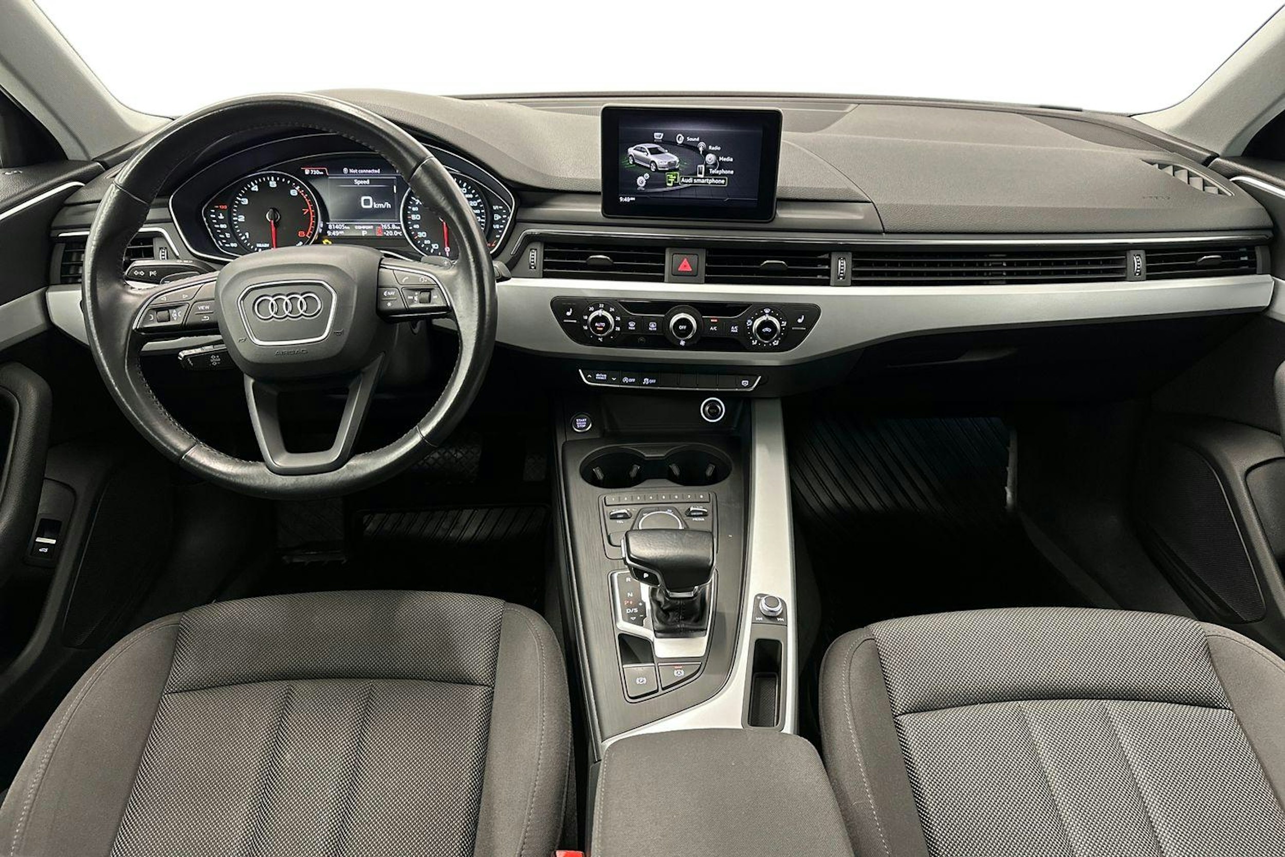 Valkoinen Audi A4 2017 kuva 9.