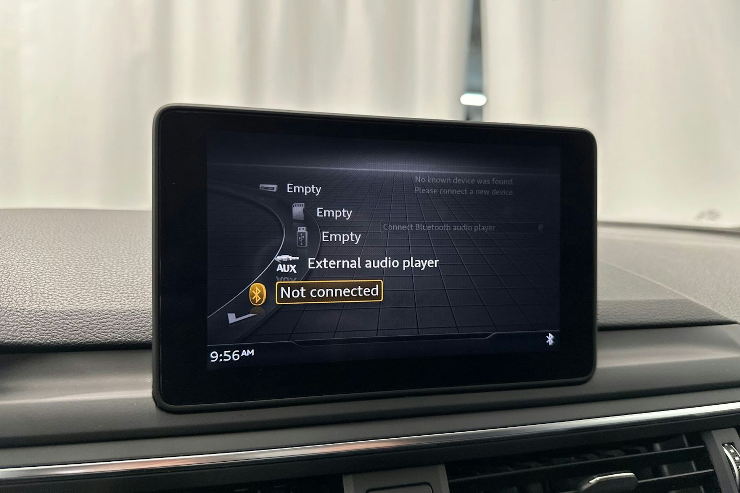 Valkoinen Audi A4 2017 kuva 18.
