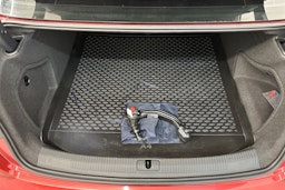 Valkoinen Audi A4 2017 kuva 21.
